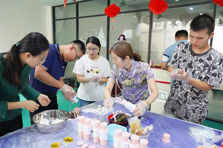 月圓中秋 · 集體慶生 | 溫馨九月，迎佳節(jié)，賀生辰，共團(tuán)圓！